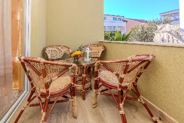 Vir Ground-Floor Apartment for 2-4 Guests