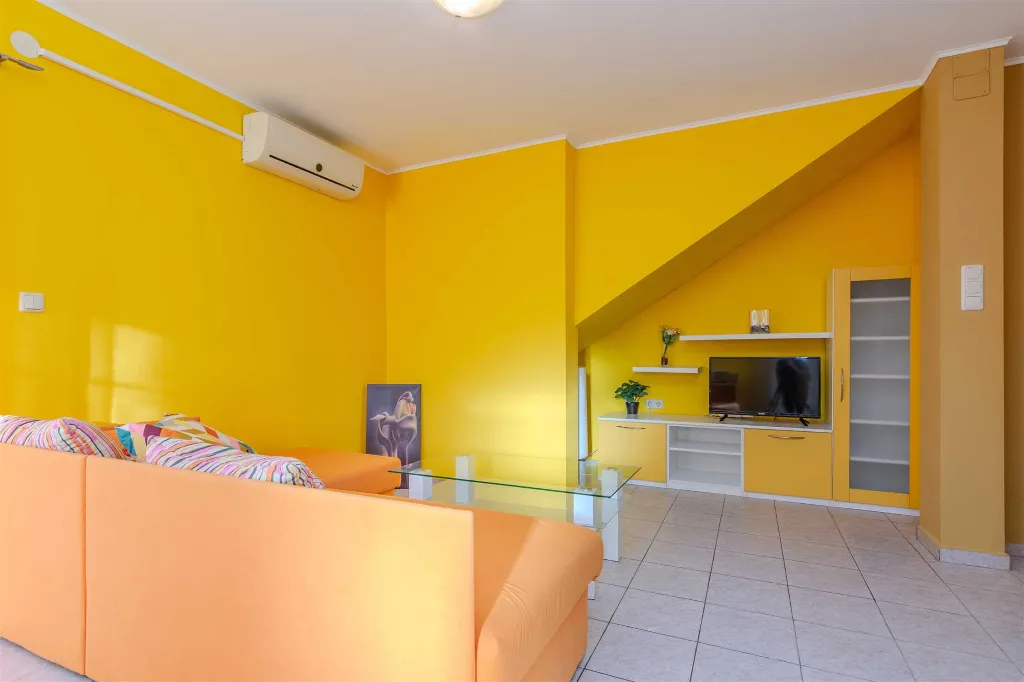 Vir Ground-Floor Apartment for 2-4 Guests