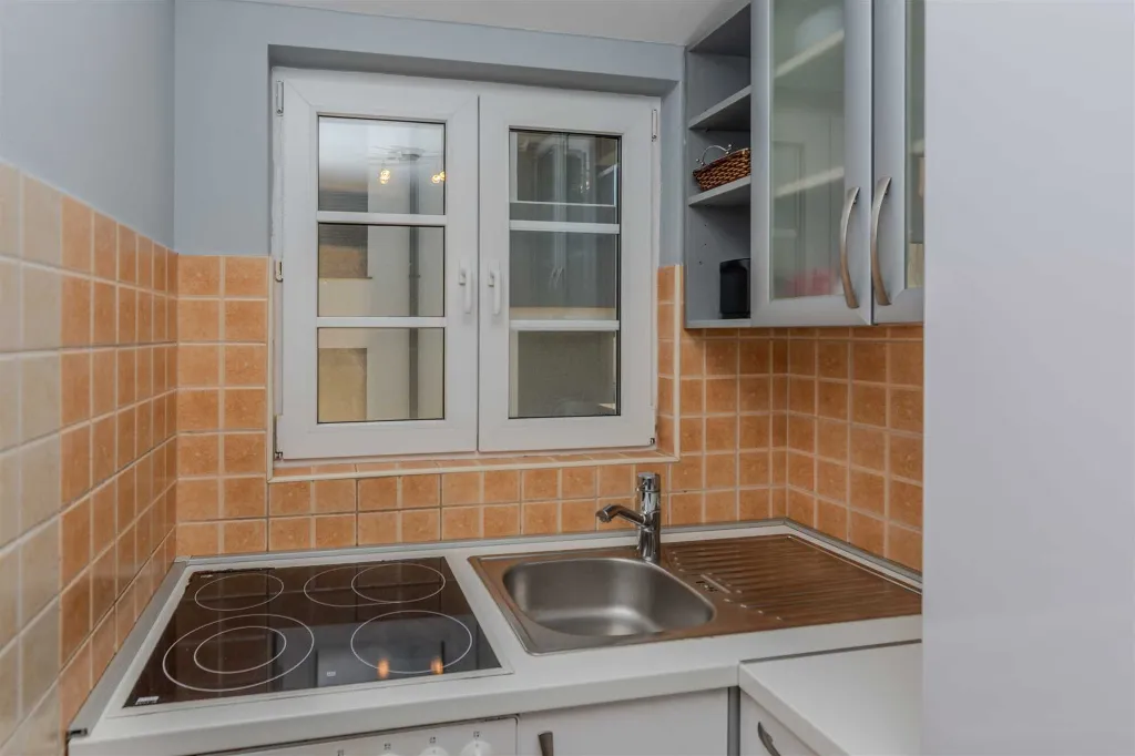 2-Bedroom Apartment in Vir for 4–6 Guests