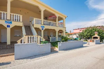 Studio Apartment in Vir for 2 Guests