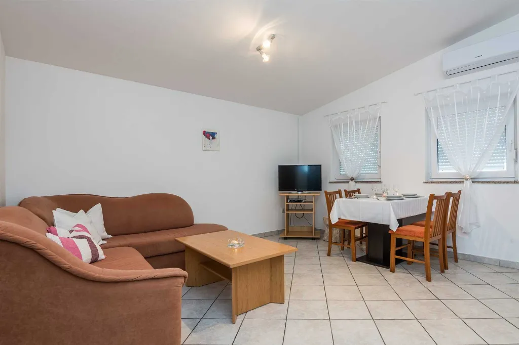 Two-Bedroom Apartment with Sea View in Vir