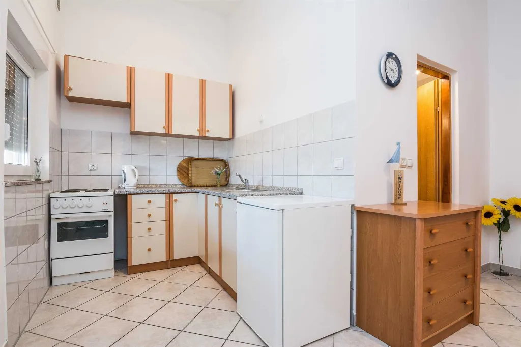 Two-Bedroom Apartment with Sea View in Vir