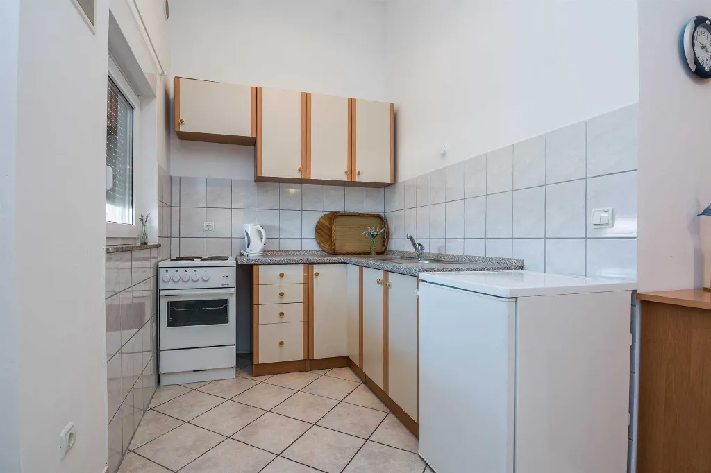 Two-Bedroom Apartment with Sea View in Vir