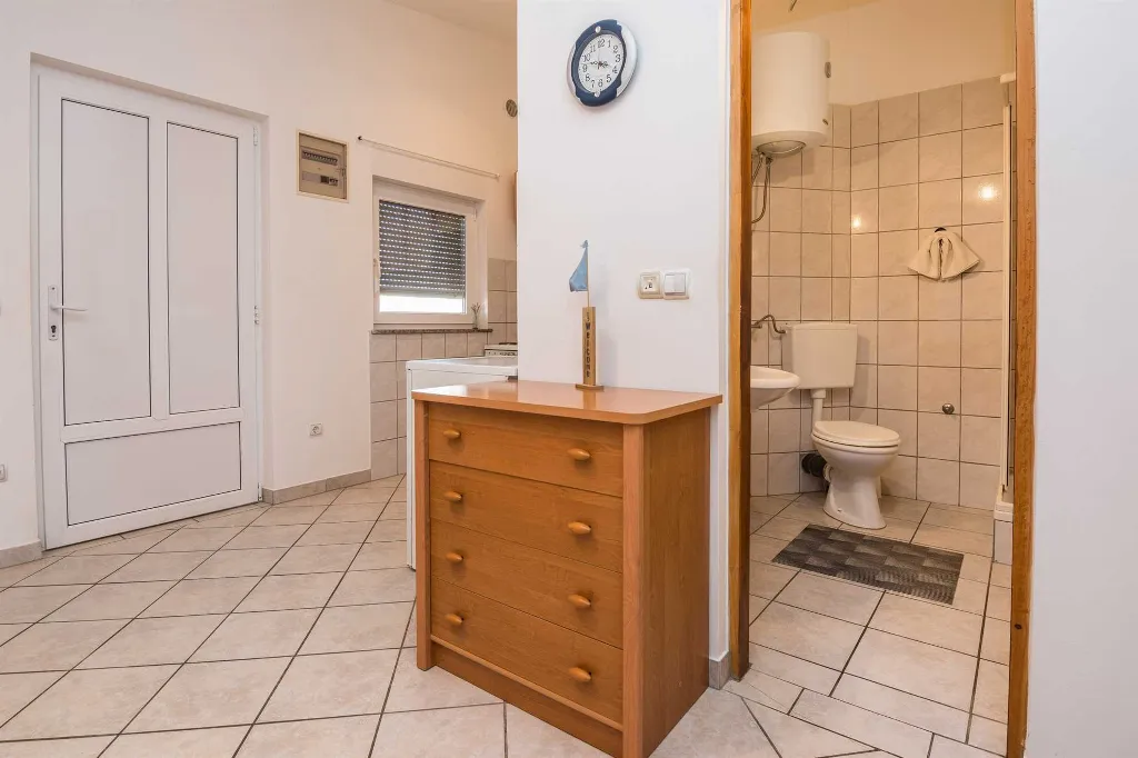 Two-Bedroom Apartment with Sea View in Vir