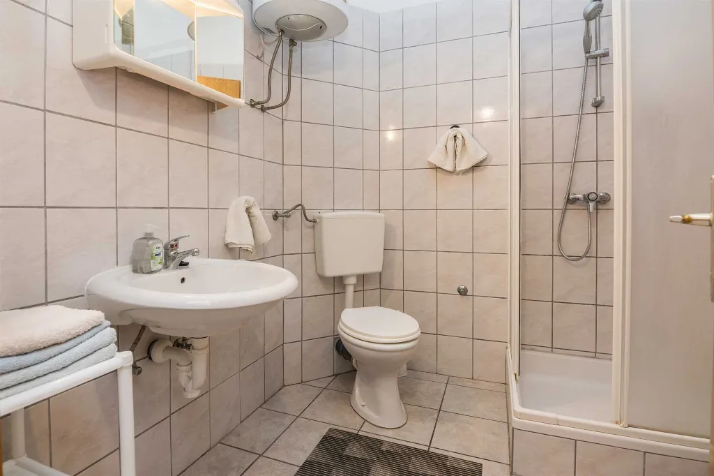 Two-Bedroom Apartment with Sea View in Vir