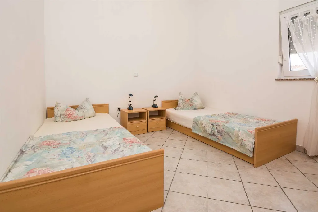 Two-Bedroom Apartment with Sea View in Vir