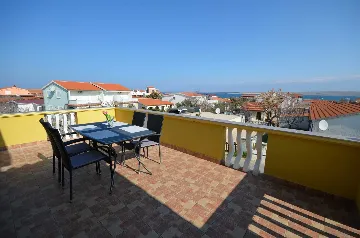 Apartment with Sea View in Vir for 2-4 Guests