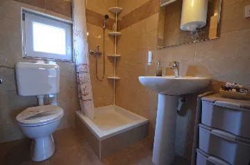 Apartment with Sea View in Vir for 2-4 Guests