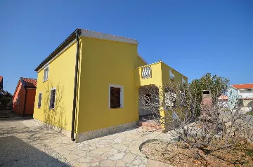 Apartment with Sea View in Vir for 2-4 Guests