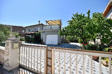 Apartment in Vir for 4–6 Guests