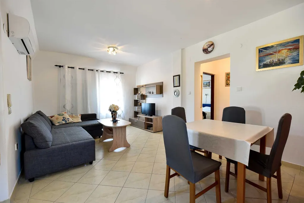 Apartment in Vir for 4–6 Guests