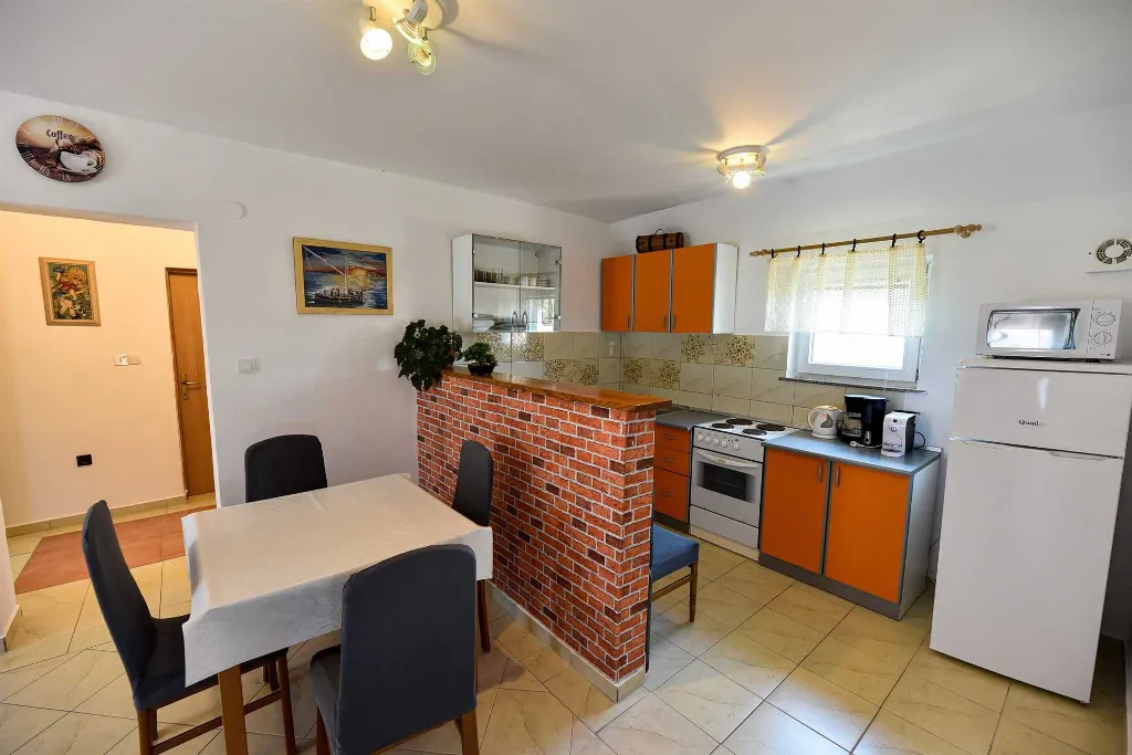 Apartment in Vir for 4–6 Guests