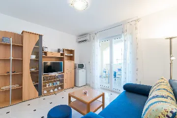 Vir Apartment for 2–4 Guests with Terrace
