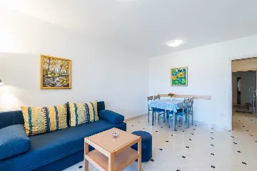 Vir Apartment for 2–4 Guests with Terrace
