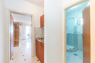 Vir Apartment for 2–4 Guests with Terrace