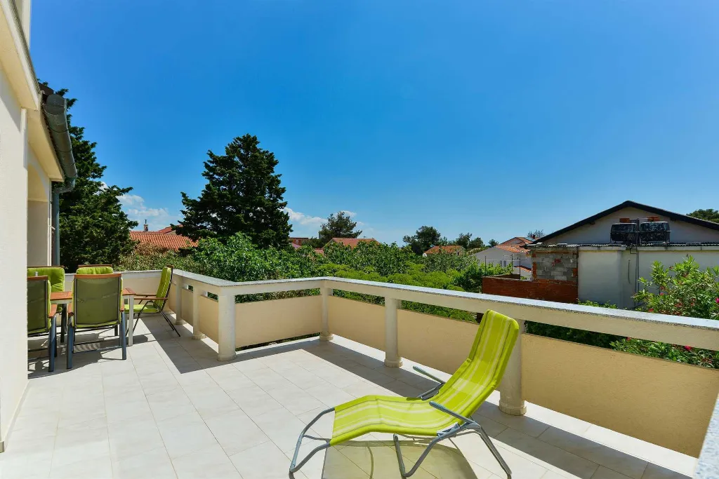 Modern Apartment in Vir for Up to 6 Guests