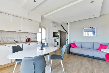 Studio in Vir with Sea View for 2–4 Guests