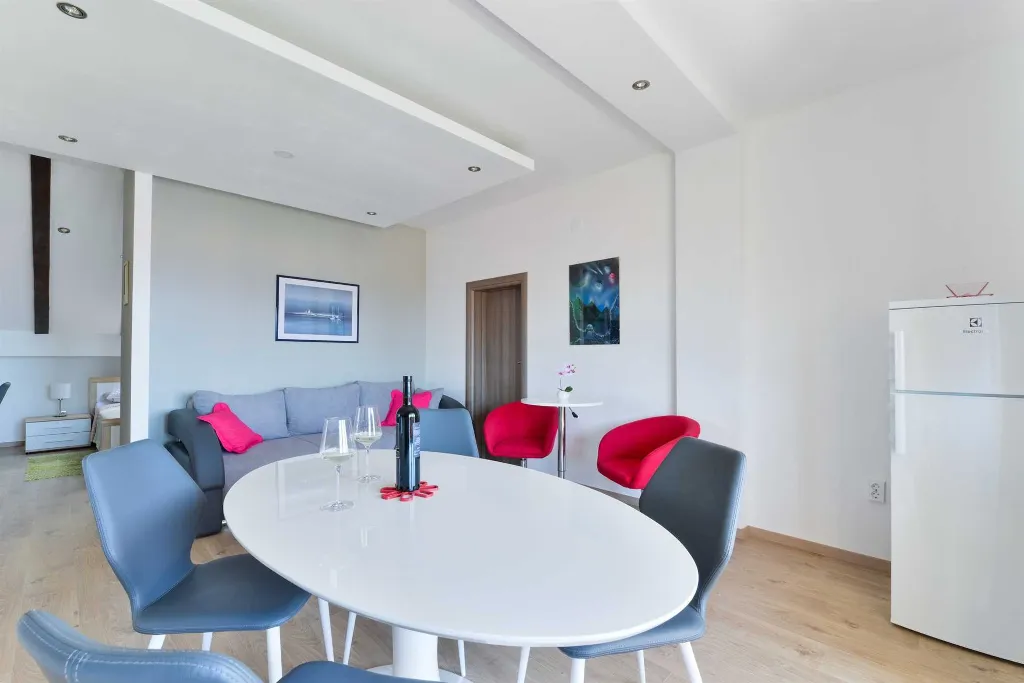 Studio in Vir with Sea View for 2–4 Guests