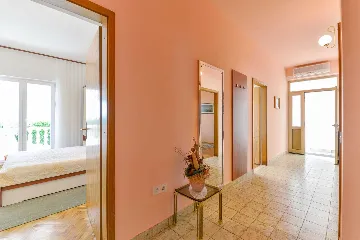 Apartment in Vir, 20 m from the beach