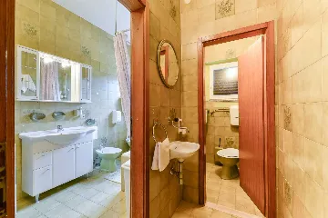 Apartment in Vir, 20 m from the beach