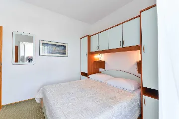 Vir Beach Apartment for 3 Guests with Sea View