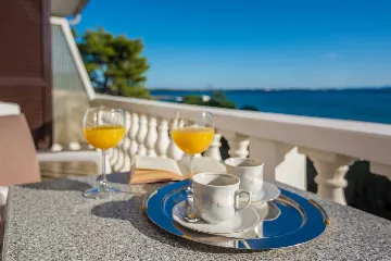 Beachfront Apartment with Sea-View Balcony in Vir