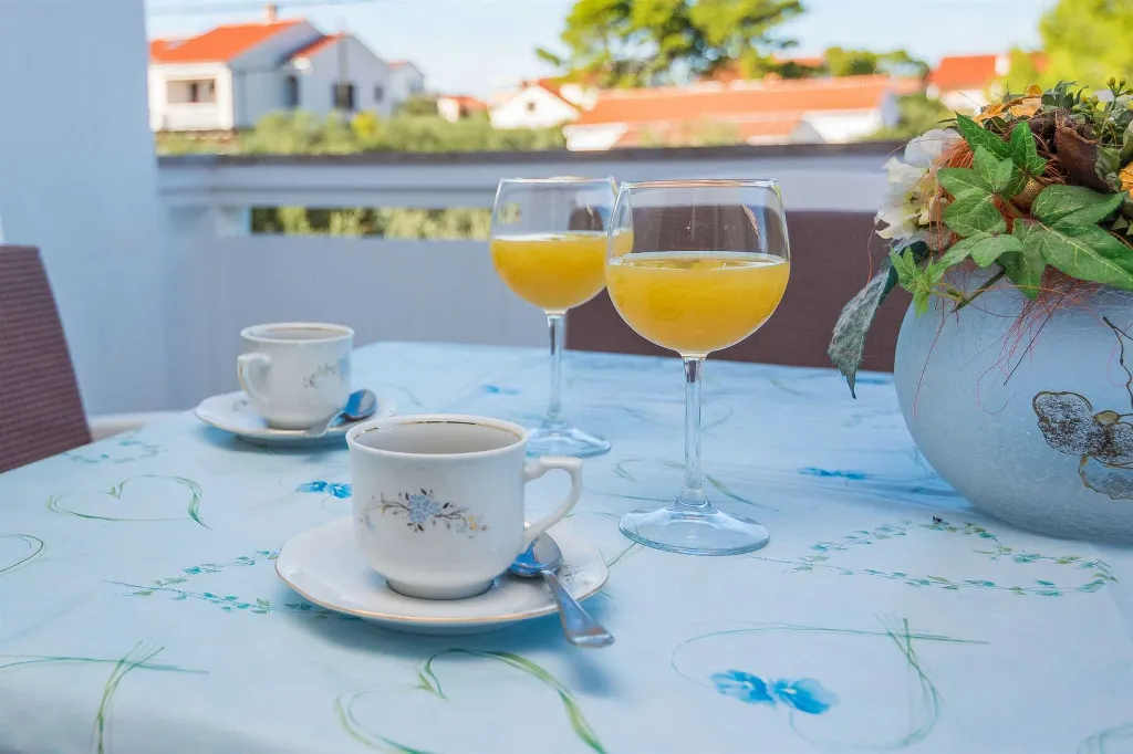 Beachfront Apartment with Sea-View Balcony in Vir