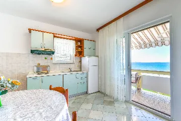 Sea-View Apartment in Vir for 2-4 Guests