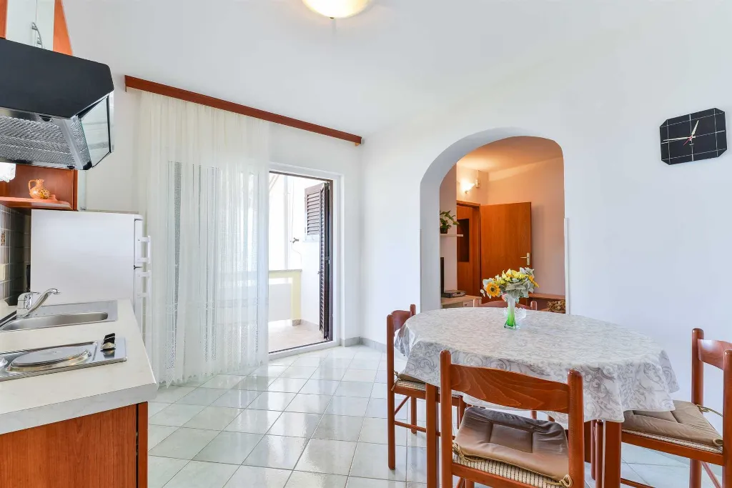 Sea-View Apartment in Vir for 2-4 Guests