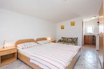 Studio in Vir for 2 with Sea View