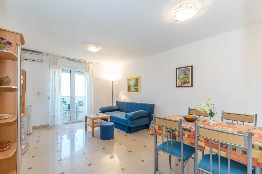 Sea View Apartment in Vir for 2-4 Guests