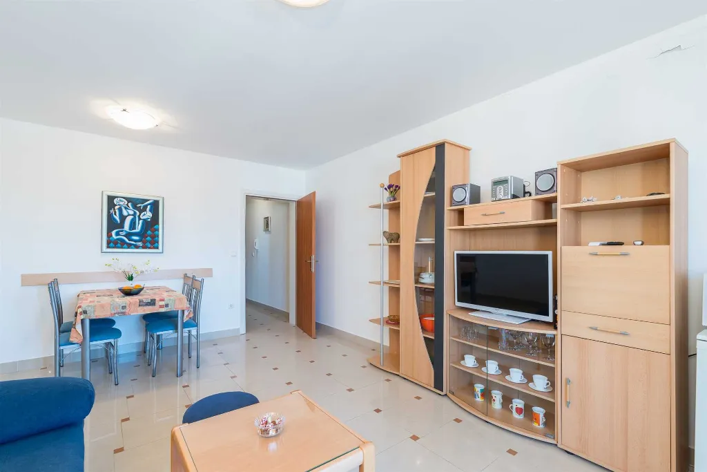 Sea View Apartment in Vir for 2-4 Guests