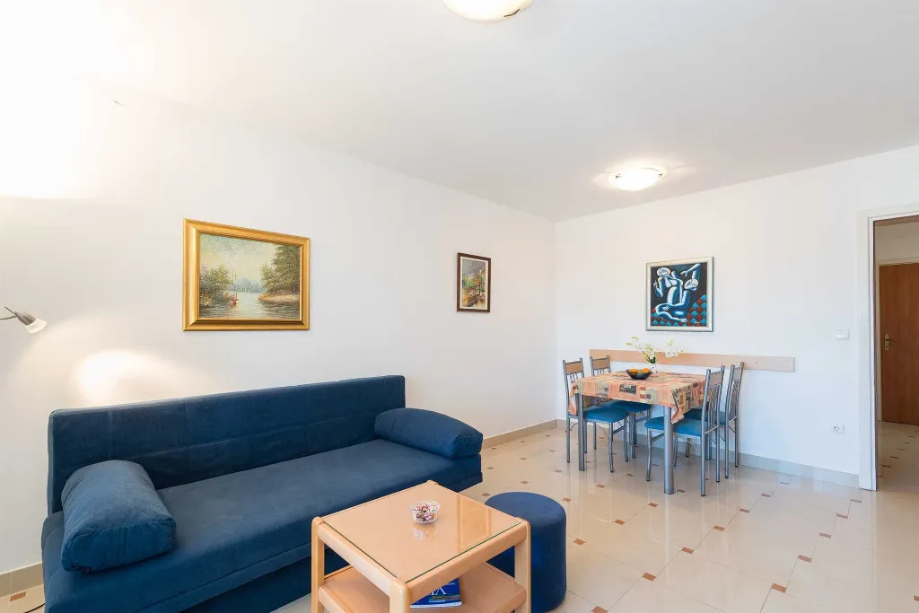 Sea View Apartment in Vir for 2-4 Guests