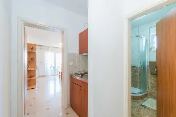 Sea View Apartment in Vir for 2-4 Guests