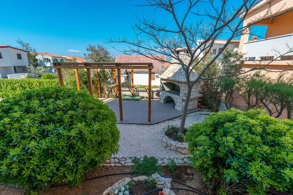 Sea View Apartment in Vir for 2-4 Guests