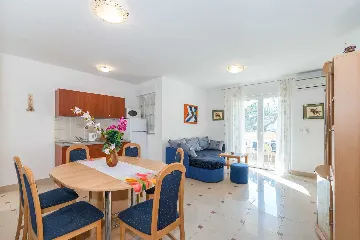 Apartment with Sea View, Vir (Bobovik), Sleeps 6