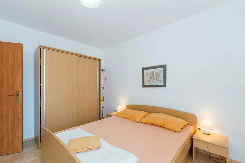 Apartment with Sea View, Vir (Bobovik), Sleeps 6