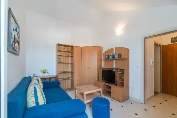 Studio Apartment for 2 in Vir with Sea View