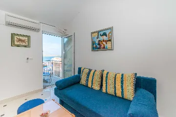 Studio Apartment for 2 in Vir with Sea View
