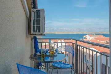 Studio Apartment for 2 in Vir with Sea View