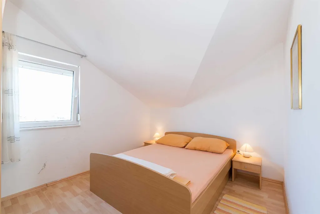 Apartment for 6 Guests with Sea View in Vir