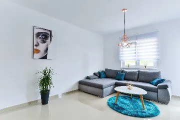 Vir 1-Bedroom Apartment with Sea-View Balcony