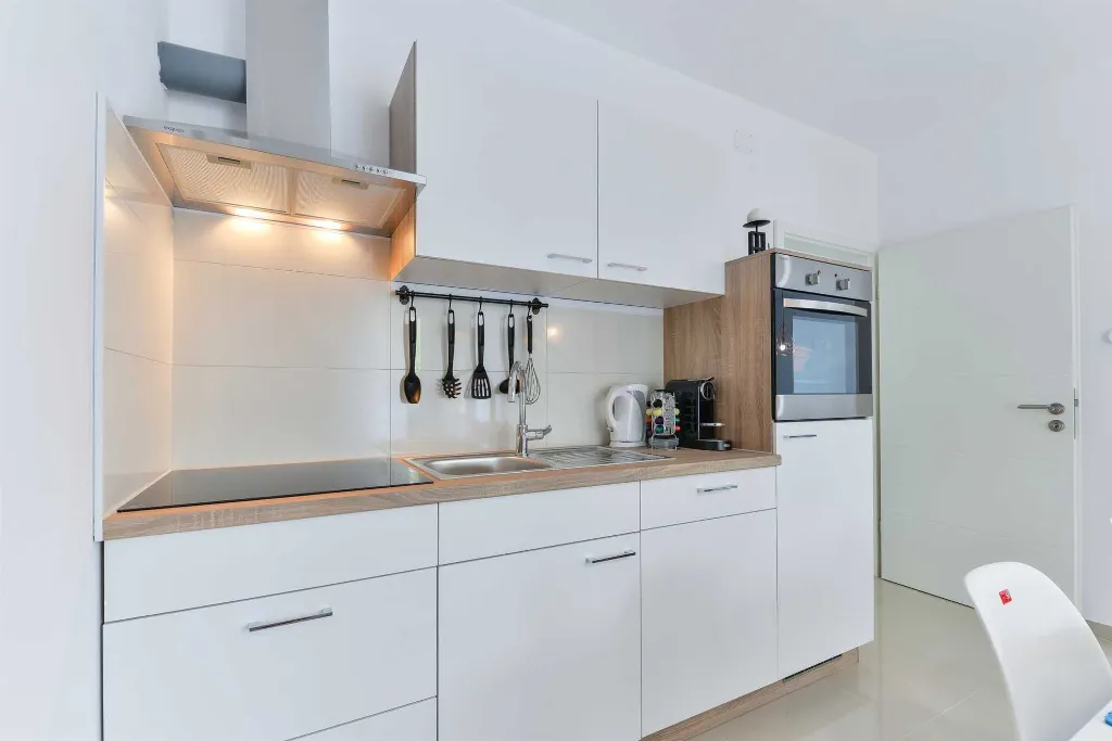 Vir 1-Bedroom Apartment with Sea-View Balcony