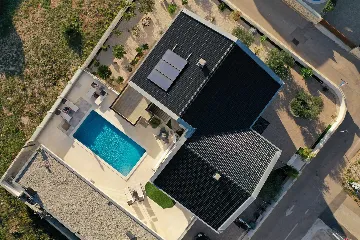 Vir 1-Bedroom Apartment with Sea-View Balcony