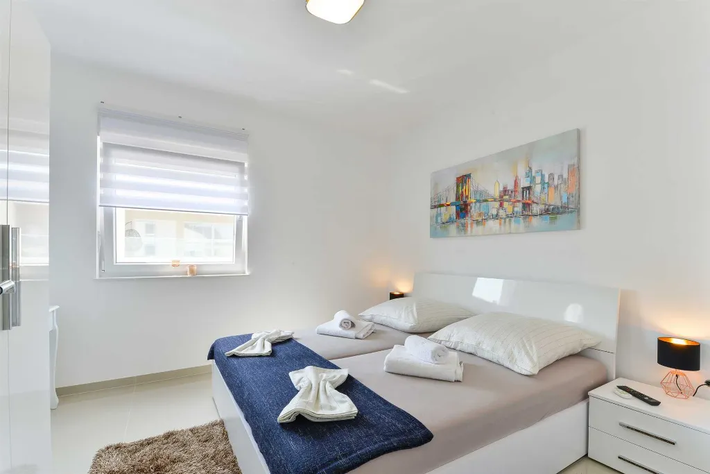 Vir 1-Bedroom Apartment for 4 with Sea View