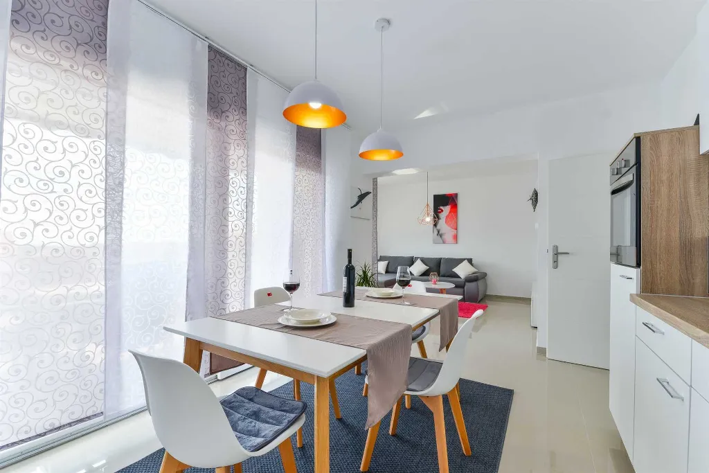 Vir 1-Bedroom Apartment for 4 with Sea View
