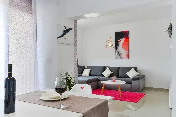 Vir 1-Bedroom Apartment for 4 with Sea View