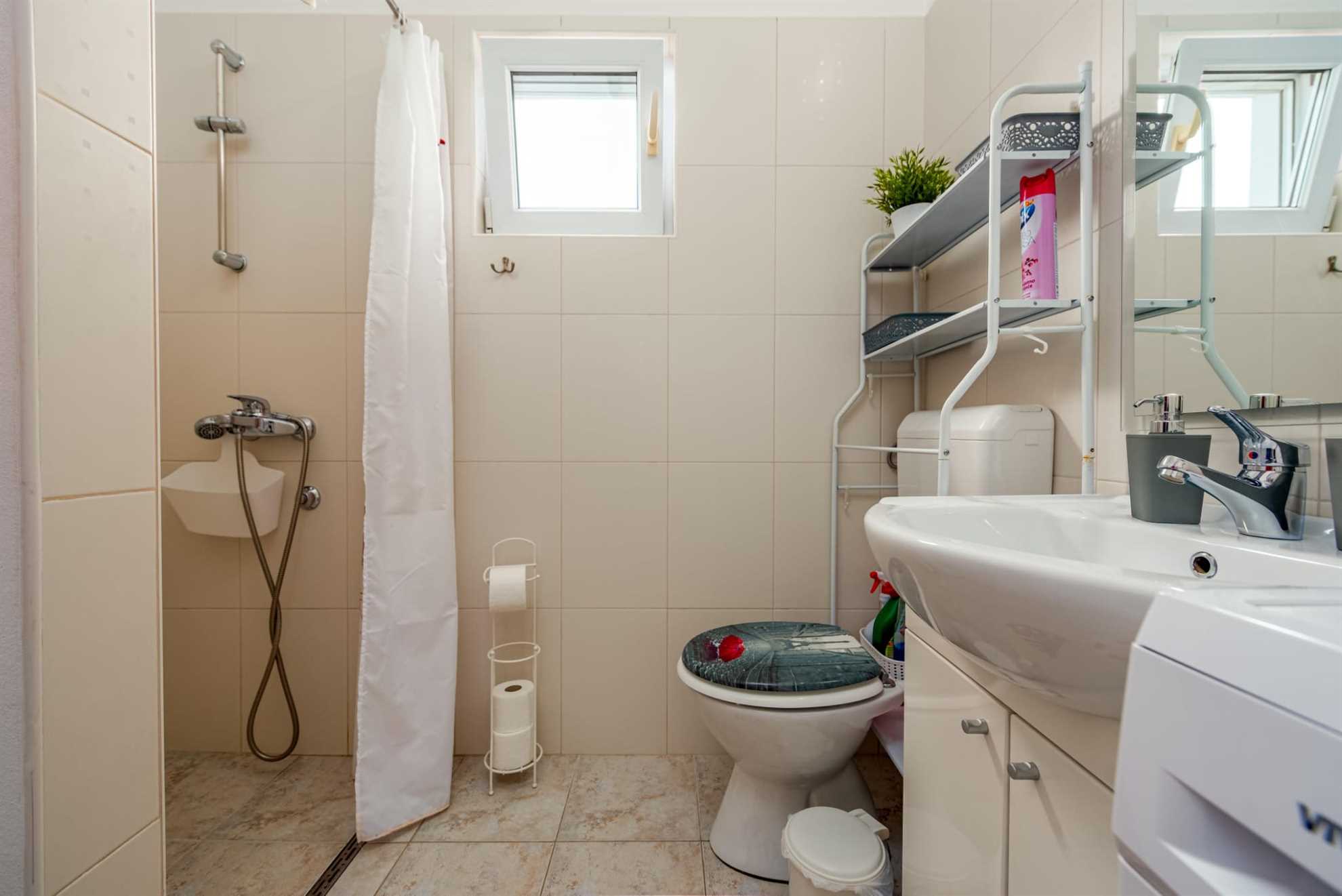 With air conditioning, Sat Tv and Wi-Fi | for 4 persons | quiet area