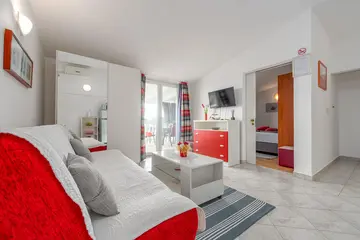 1-Bedroom Apartment in Vir for 4 Guests