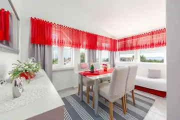 1-Bedroom Apartment in Vir for 4 Guests